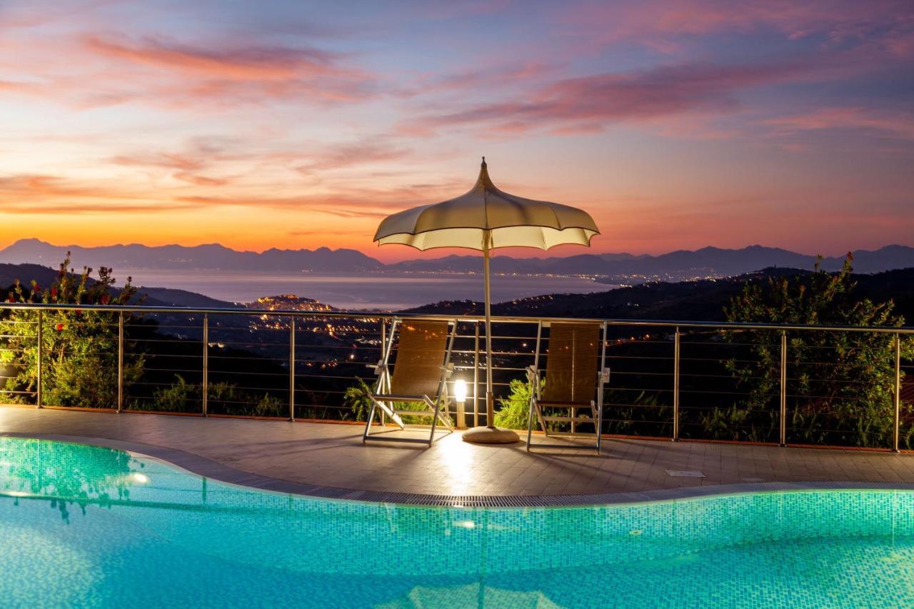 Casa Vacanza Villa Aurora Laureana Cilento Bagian luar foto